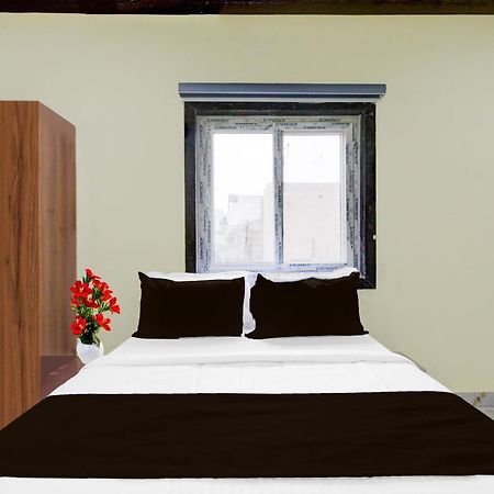 Hotel Super Collection O Srisailam Highway à Shamshabad Extérieur photo